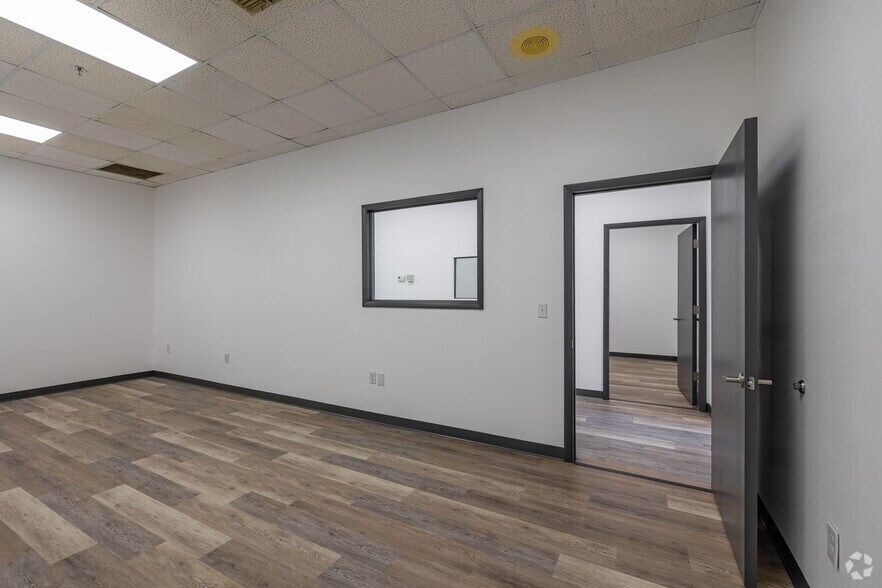 More Photos Of 13190 56th Ct, Clearwater Unknown For Lease