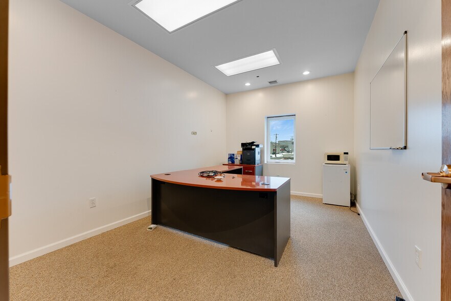 More Photos Of 111 Terence Dr, Pittsburgh Warehouse For Sale