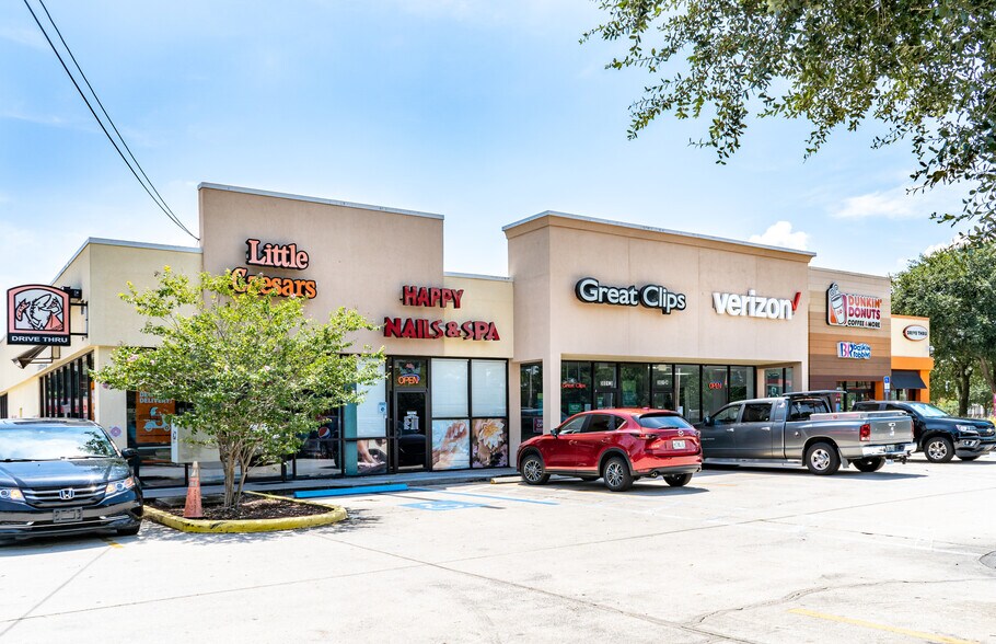 More Photos Of 3031 Monument Rd, Jacksonville General Retail For Lease