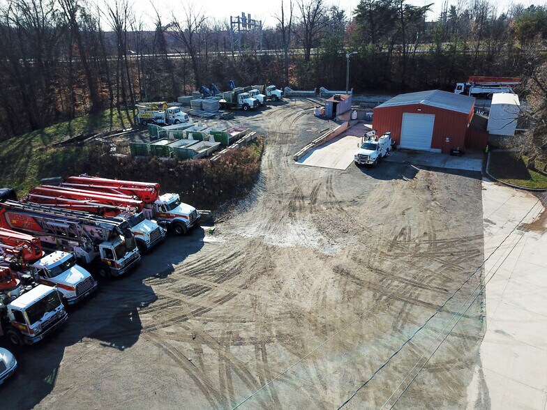 More Photos Of 10480 Guilford Rd, Jessup Warehouse For Lease