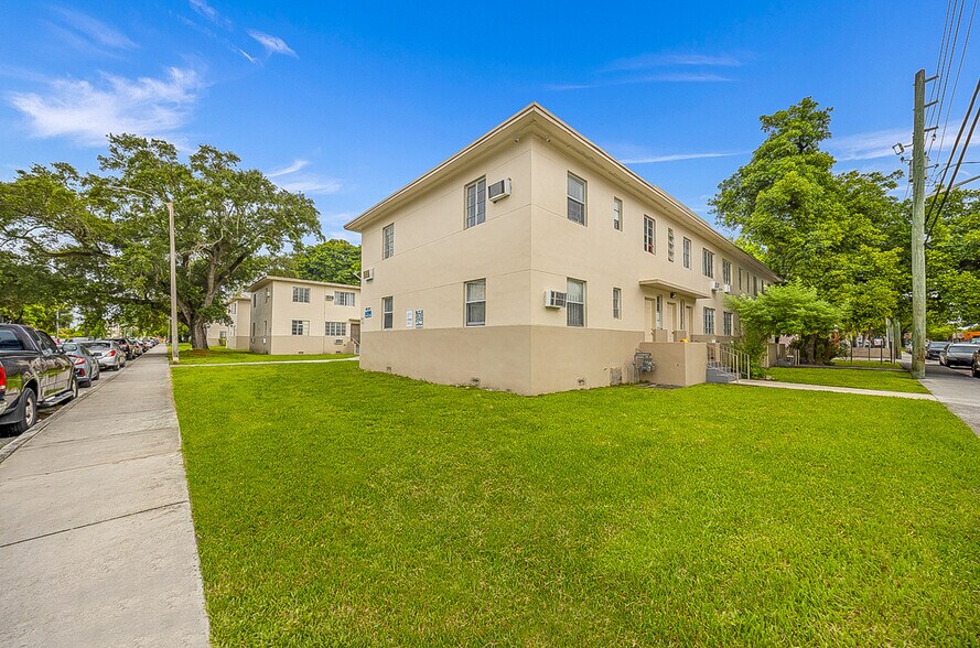 More Photos Of 931 SW 3rd St, Miami Apartments For Sale