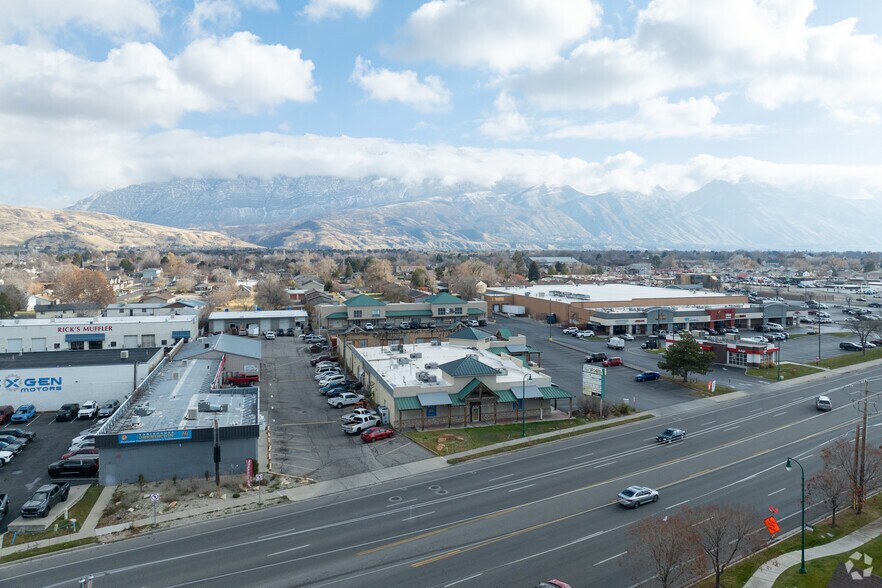 More Photos Of 934 N State St, Orem General Retail For Lease