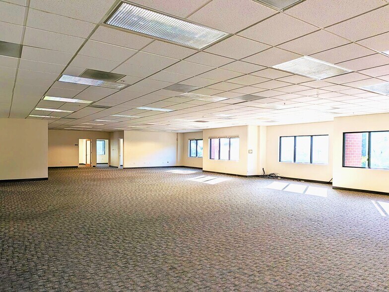 More Photos Of 4604 Scotts Valley Dr, Scotts Valley Loft Creative Space For Lease