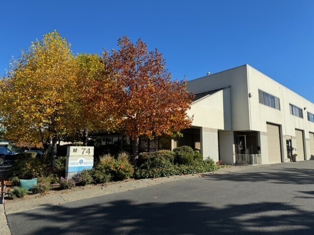 More Photos Of 74 Digital Dr, Novato Warehouse For Sale