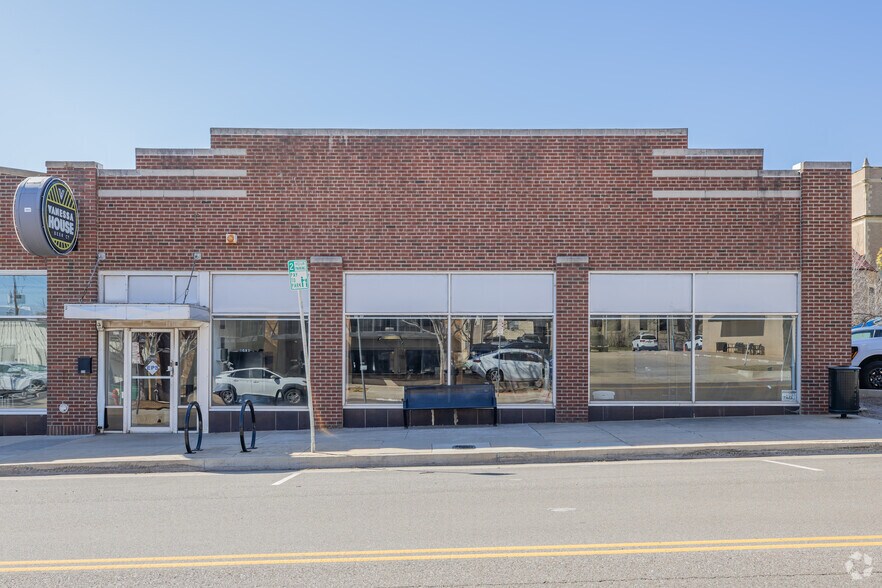 Primary Photo Of 124 NW 8th St, Oklahoma City Showroom For Sale