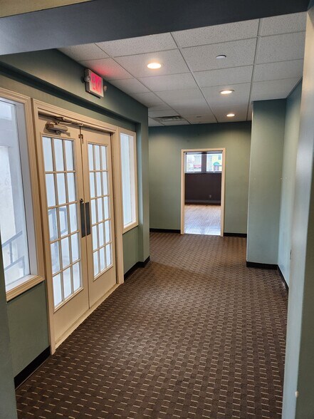 More Photos Of 2 N Madison Ave, Greenwood Loft Creative Space For Sale