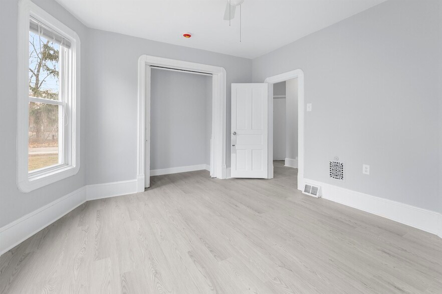 More Photos Of 7504 Zimmerman Ave, Pennsauken Apartments For Sale