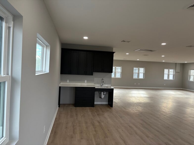 More Photos Of 408 Bethel Rd, Somers Point Office For Sale