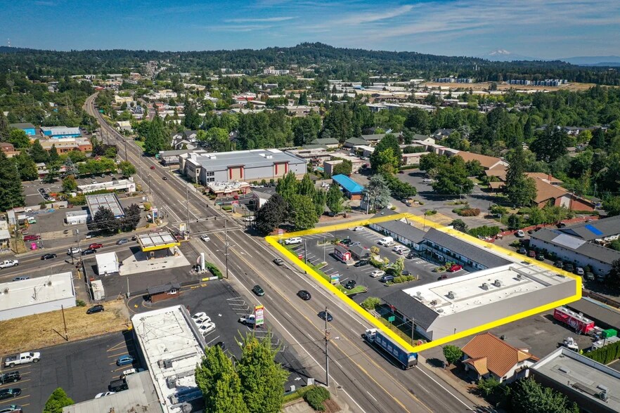 More Photos Of 12950 SW Pacific Hwy, Tigard Storefront Retail Office For Lease