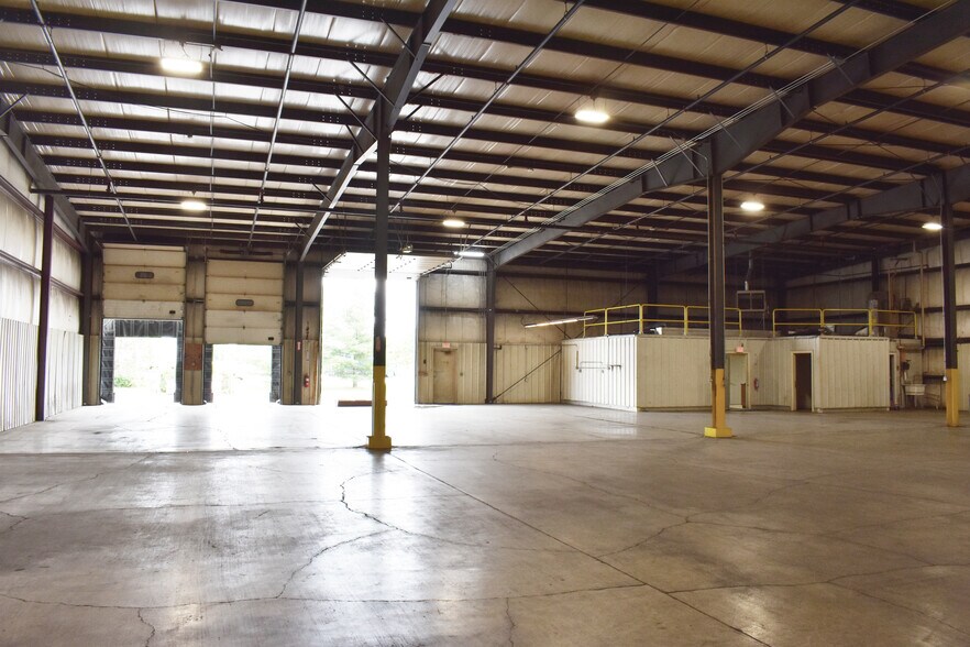More Photos Of 3920 Kennedy Rd, Janesville Warehouse For Sale