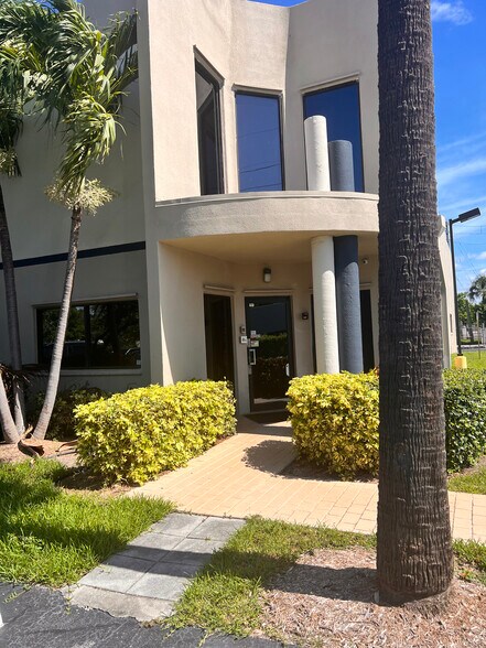 More Photos Of 2101 NW 33rd St, Pompano Beach Unknown For Lease