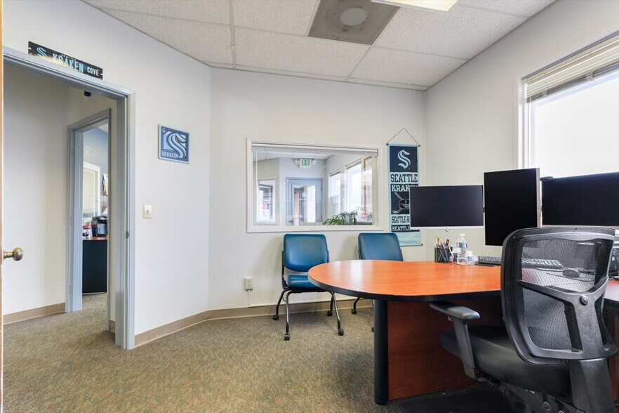 More Photos Of 5589 Harbor Road Rd, Freeland Office Residential For Sale