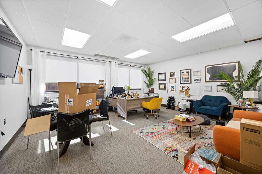 More Photos Of 142 Temple St, New Haven Medical For Sale