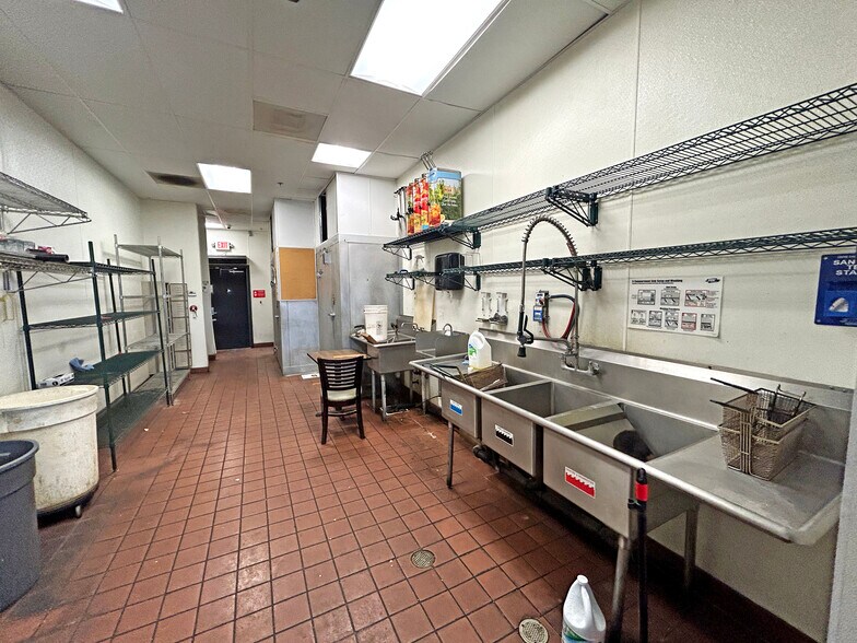 More Photos Of 2063 Rancho Valley Dr, Pomona Restaurant For Lease