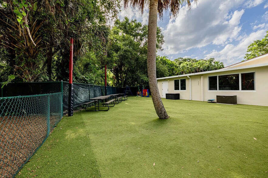 More Photos Of 6708 Gaddy St, Fort Pierce Daycare Center For Sale