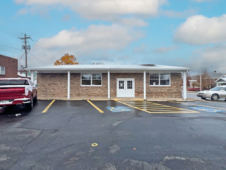 Primary Photo Of 4024 Main St, Erie Storefront Retail Office For Sale