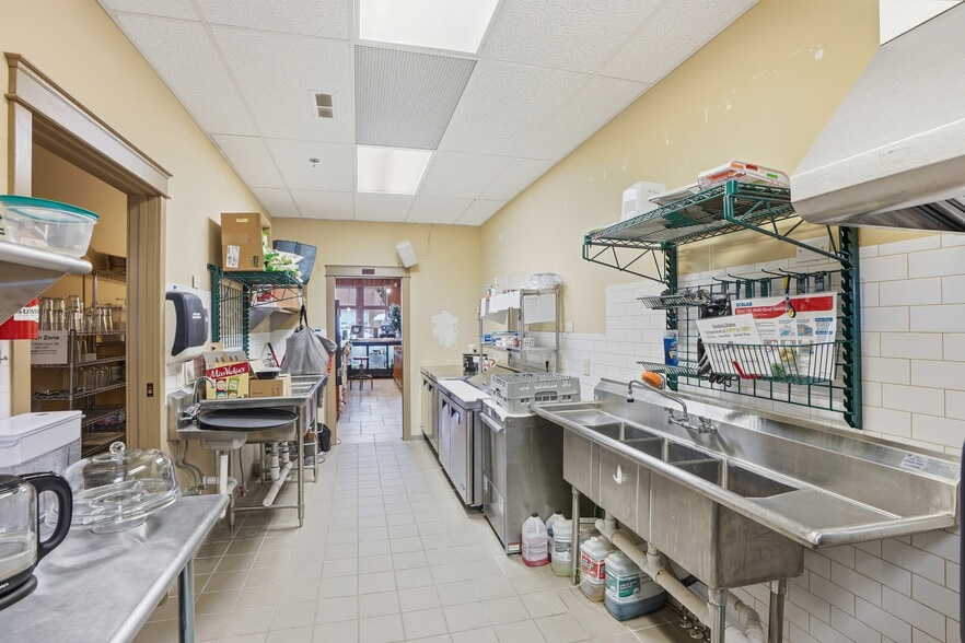 More Photos Of 116 W Main St, West Branch General Retail For Sale