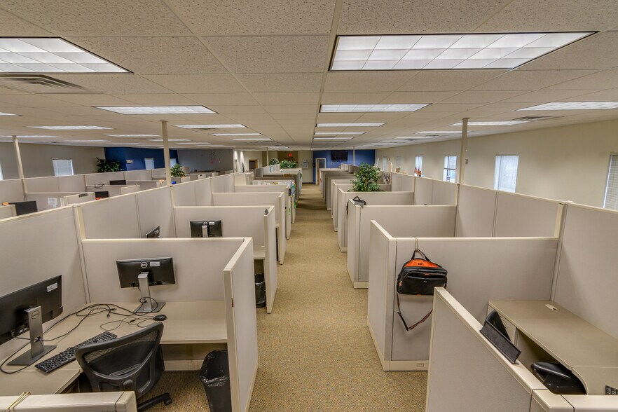 More Photos Of 2023 St. Mary's Blvd, Jefferson City Medical For Lease