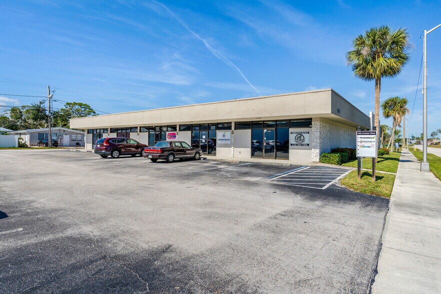 More Photos Of 2345 14th Ave, Vero Beach Medical For Sale
