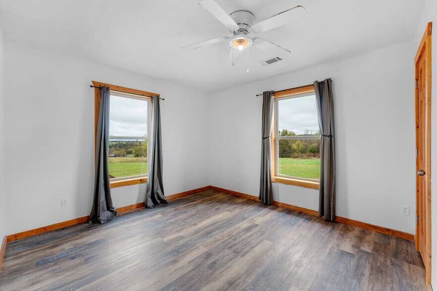 More Photos Of 1204 County Road 215, Berryville Specialty For Sale