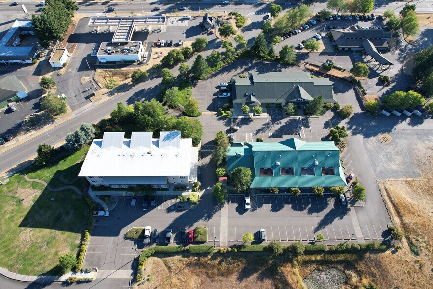 Primary Photo Of 700 Prairie Park Ln SE, Yelm Hotel For Sale