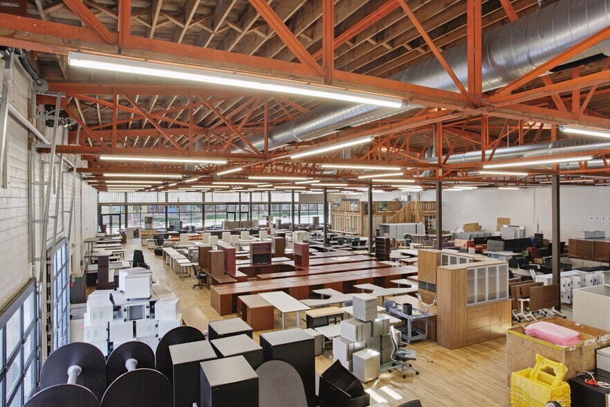 More Photos Of 3301 W Alameda Ave, Denver Freestanding For Sale