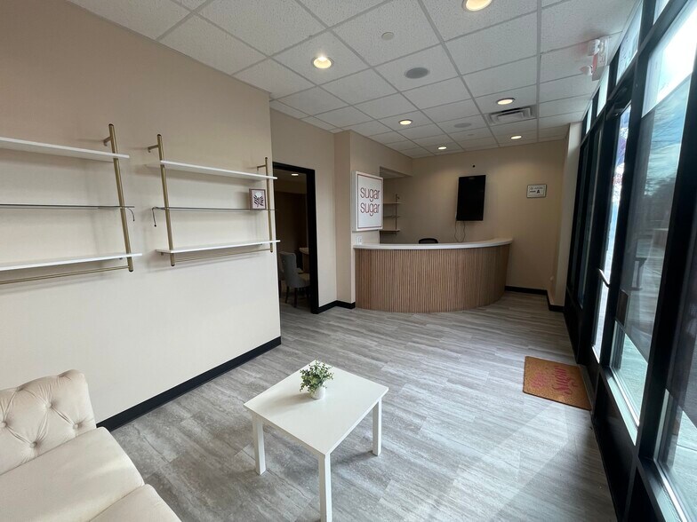 More Photos Of 5823 Prosperity Crossing, Charlotte General Retail For Lease