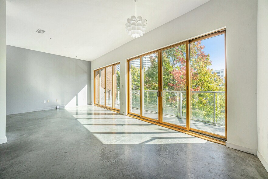 More Photos Of 333 Nelson St SW, Atlanta Apartments For Lease