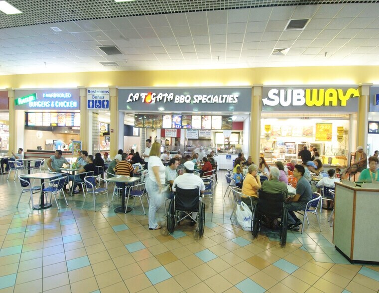 More Photos Of 7795 W Flagler St, Miami Unknown For Lease