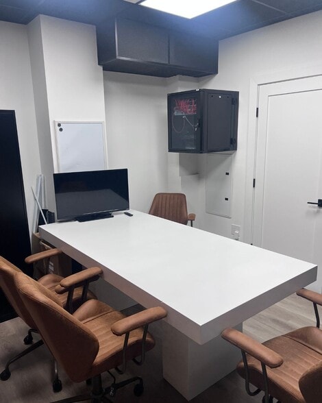 More Photos Of 160-164 N 2nd St, Philadelphia Apartments For Lease