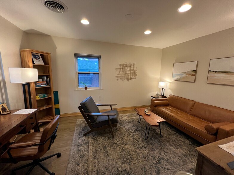 More Photos Of 711 N Cascade Ave, Colorado Springs Office For Lease