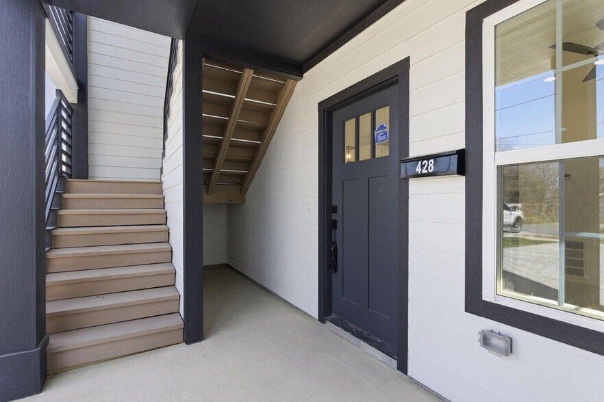 More Photos Of 428 Rhode Island st, Houston Apartments For Sale
