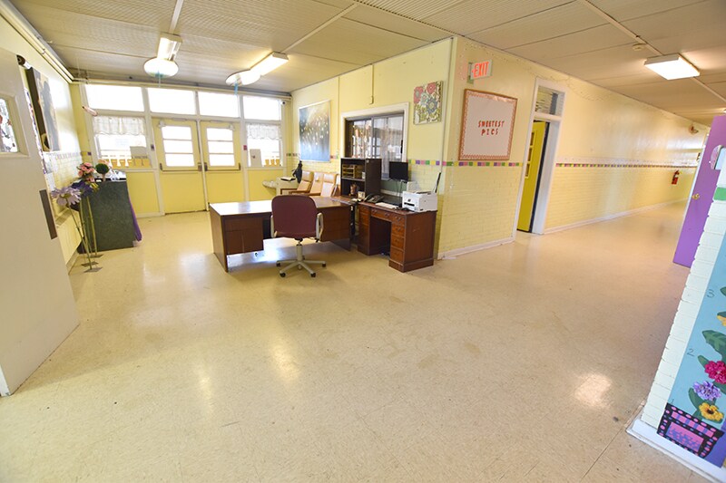 More Photos Of 227 Library Ln, Johnson City Specialty For Sale