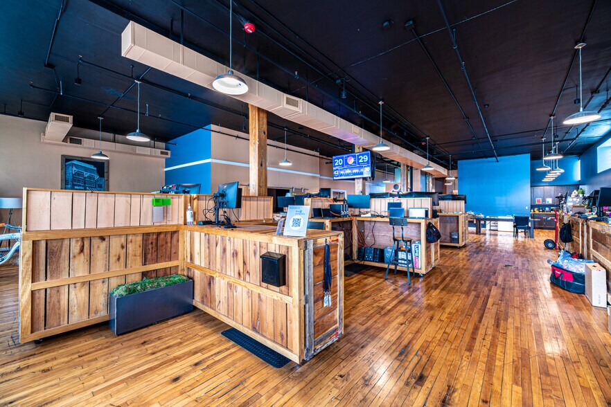 More Photos Of 16 Emory Pl, Knoxville Office Residential For Sale