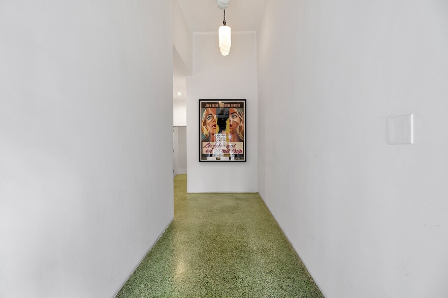 More Photos Of 823 S Los Angeles St, Los Angeles Loft Creative Space For Lease