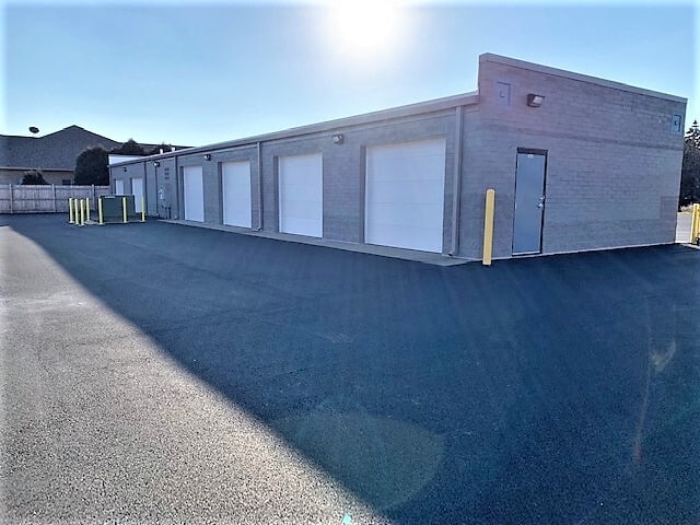More Photos Of 328 Barney Dr, Joliet Self Storage For Sale