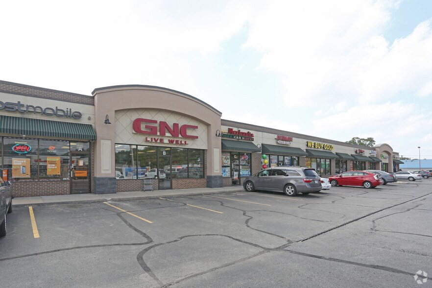 More Photos Of 7620 Metcalf Ave, Overland Park General Retail For Sale