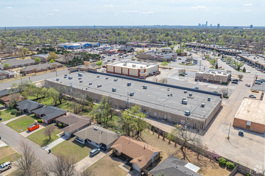 More Photos Of 2103 W Britton Rd, Oklahoma City Freestanding For Lease