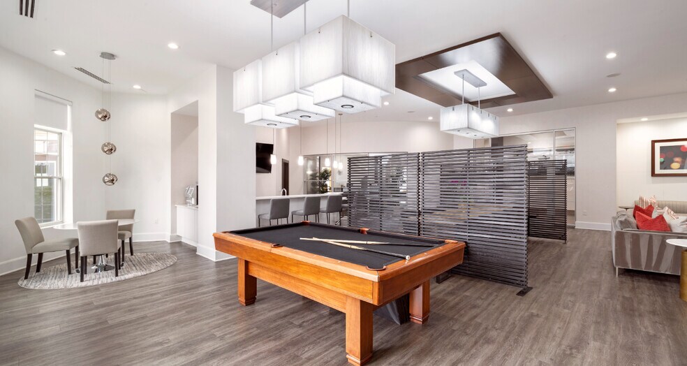 More Photos Of 2300 Washington Pl NE, Washington Apartments For Lease