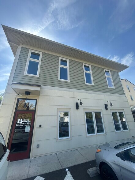 More Photos Of 1920 Old York Rd, Abington Office For Sale