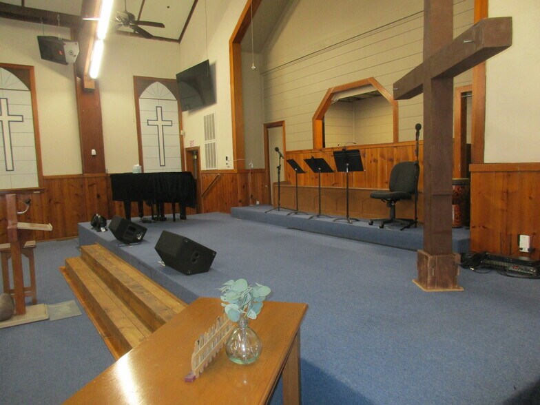 More Photos Of 4501 W 8th St, Tulsa Religious Facility For Sale