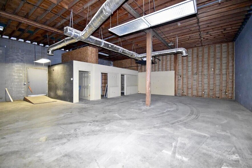 More Photos Of 205 Bellvue St, Jackson Warehouse For Lease