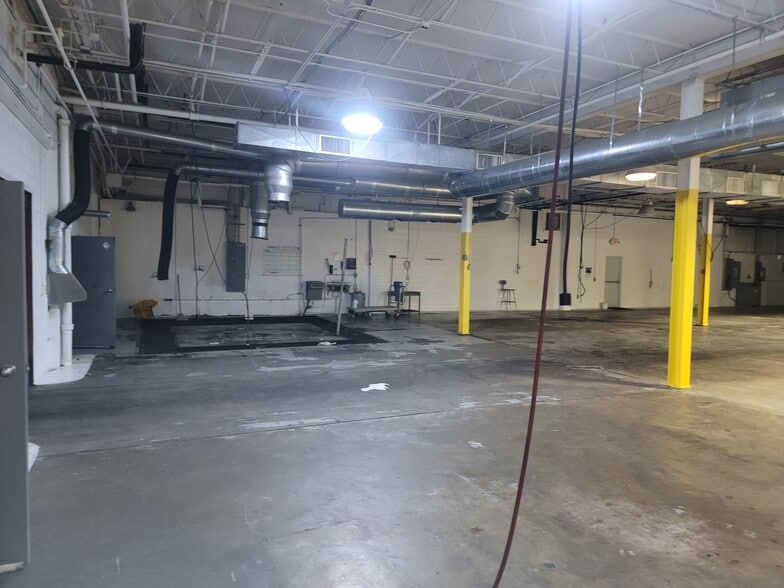 More Photos Of 600 Haines Ave, Waycross Manufacturing For Sale