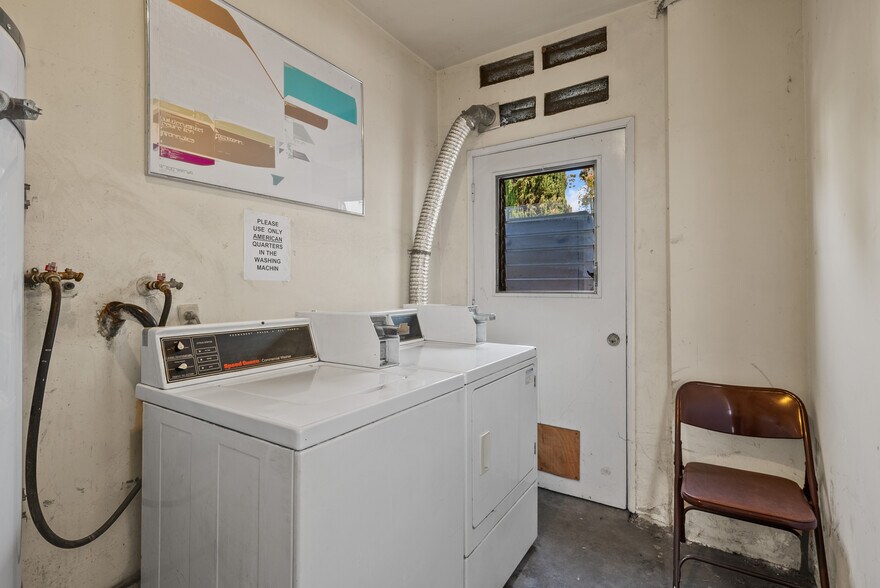 More Photos Of 712 W Doran St, Glendale Apartments For Sale