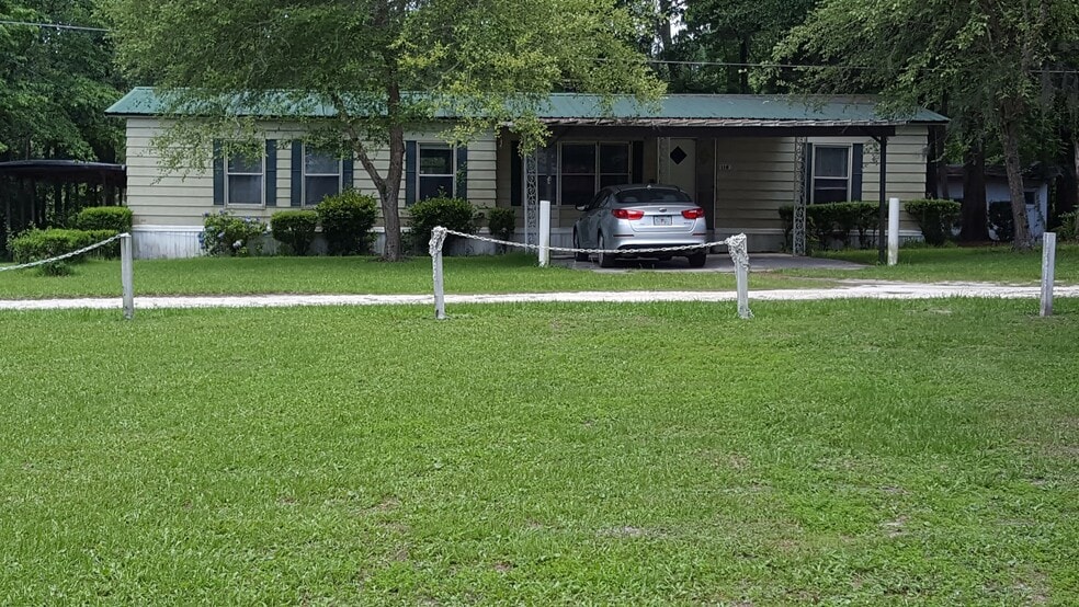 More Photos Of 220 SE Rose Cove Gln, Lake City Manufactured Housing Mobile Home Park For Sale