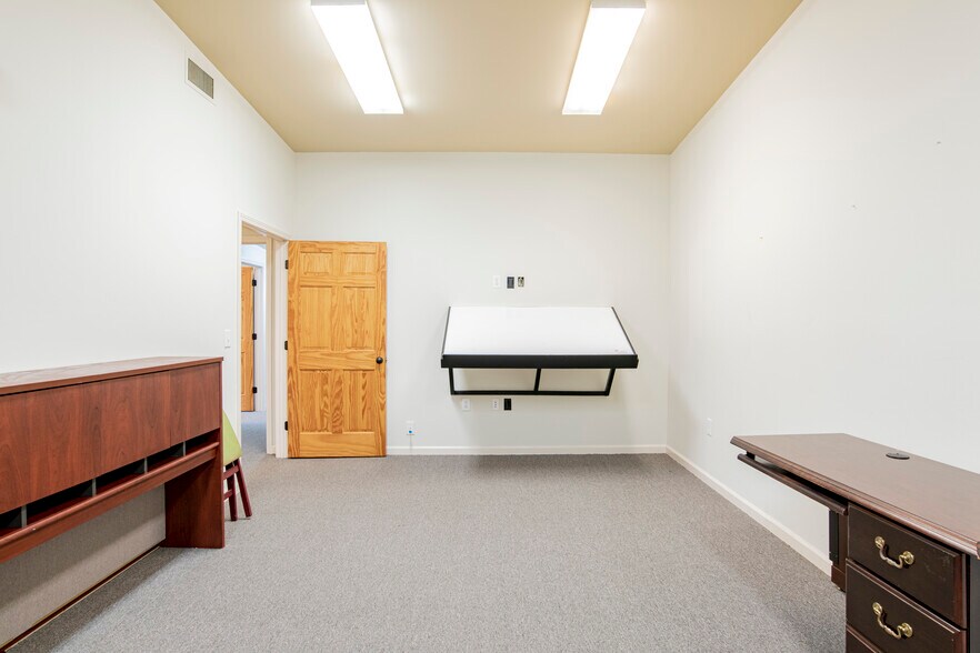 More Photos Of 25341 State Highway 181, Daphne Flex For Sale