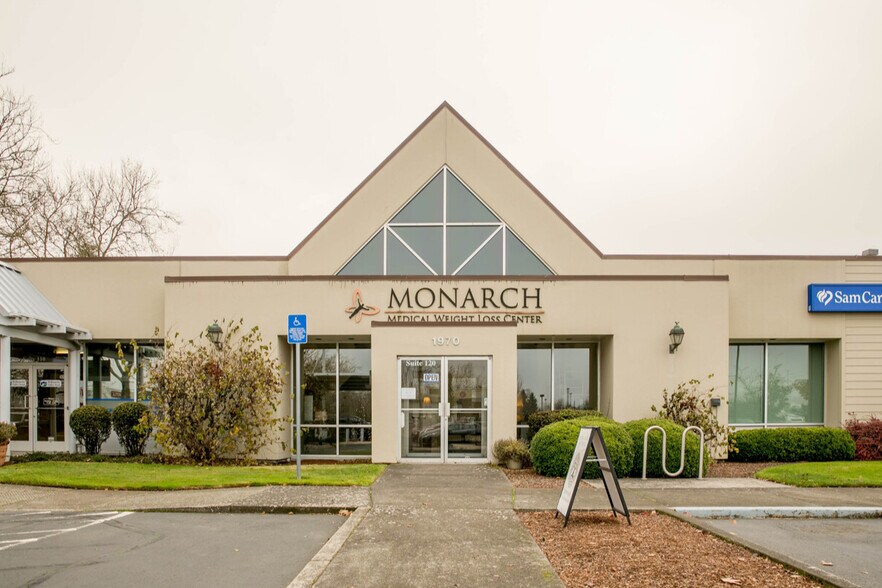 More Photos Of 1970 SE 14th Ave, Albany Medical For Lease