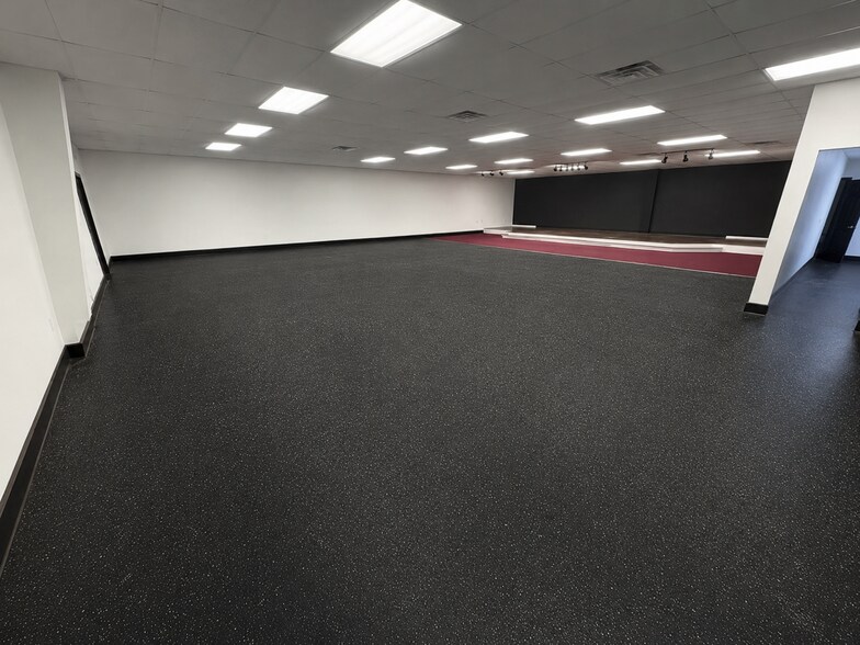 More Photos Of 1080 Sandtown Rd SW, Marietta Manufacturing For Lease