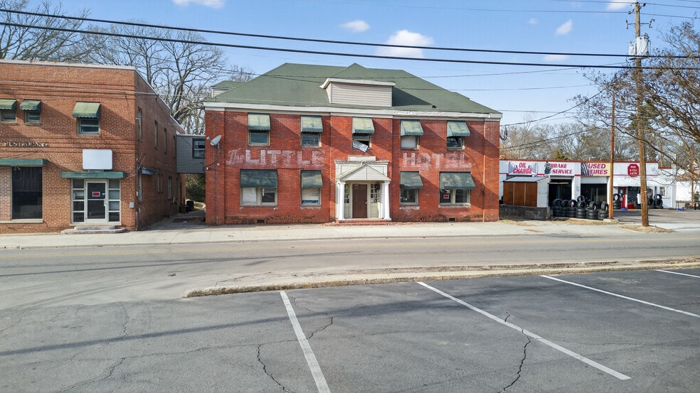 More Photos Of 1010 S Garnett St, Henderson Hotel For Sale
