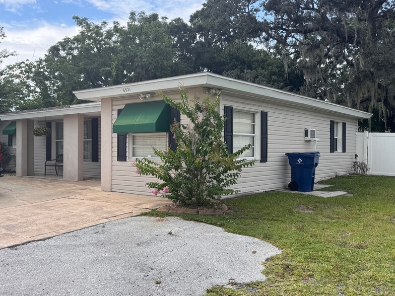 More Photos Of 6521 Main St, New Port Richey Office For Sale